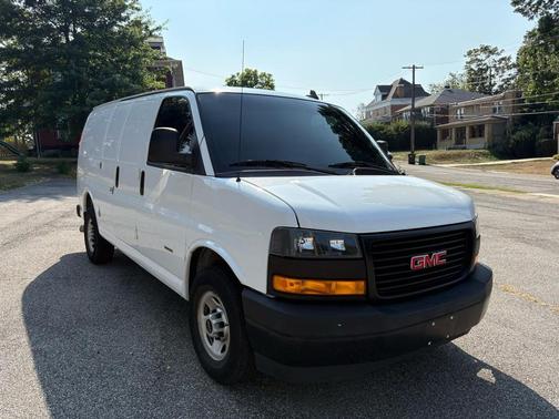2019 GMC Savana 2500 Work Van