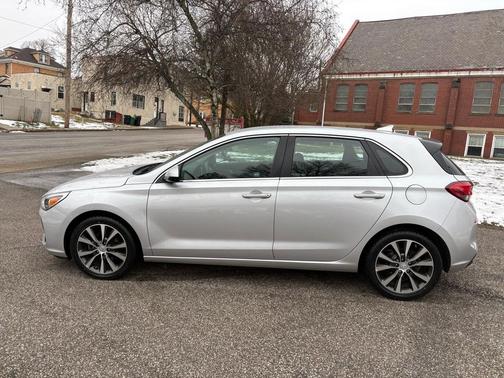 2018 Hyundai Elantra GT Base
