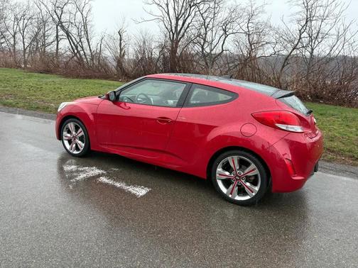 2016 Hyundai Veloster Base