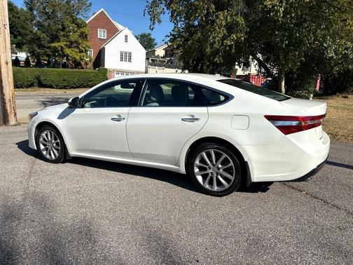 2014 Toyota Avalon XLE Premium