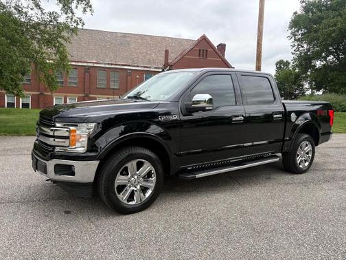 Black 2018 Ford F-150 Lariat