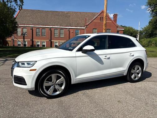 2018 Audi Q5 2.0T Premium Plus