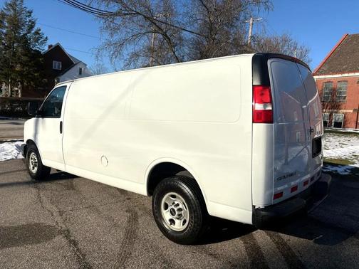 2019 GMC Savana 2500 Work Van