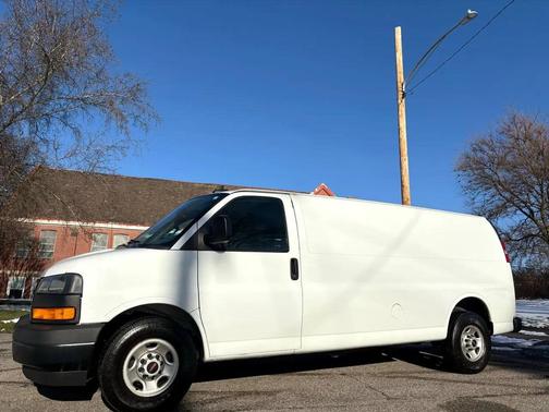 2019 GMC Savana 2500 Work Van