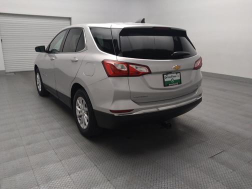 Silver Ice Metallic 2020 Chevrolet Equinox 1LT