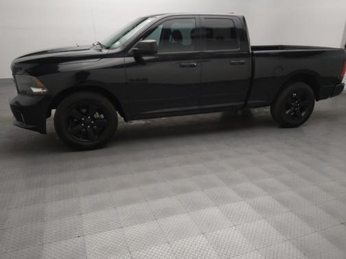 Brilliant Black Crystal Pearlcoat 2017 RAM 1500 Express