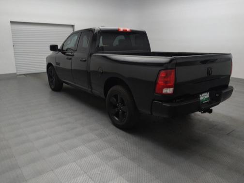 Brilliant Black Crystal Pearlcoat 2017 RAM 1500 Express