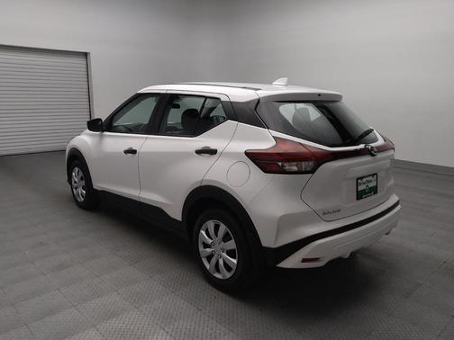 2021 Nissan Kicks S