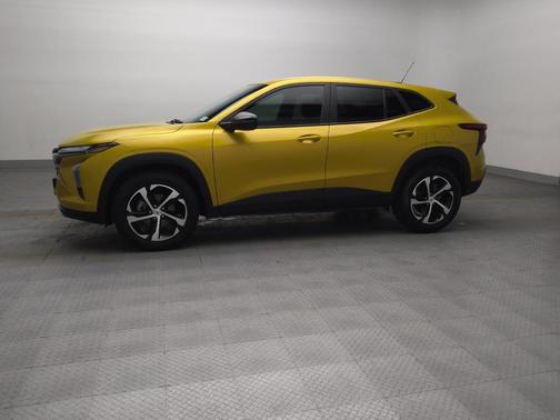 Nitro Yellow Metallic 2025 Chevrolet Trax FWD 1RS
