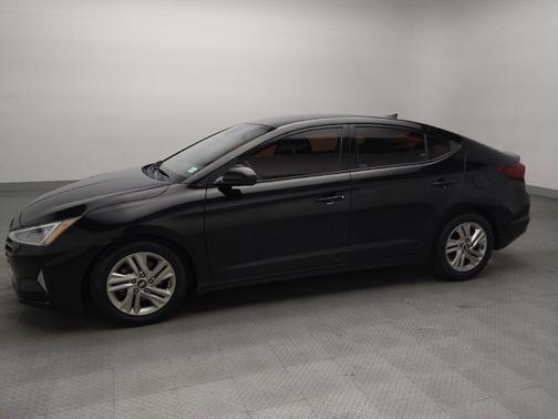 Phantom Black 2019 Hyundai ELANTRA SEL