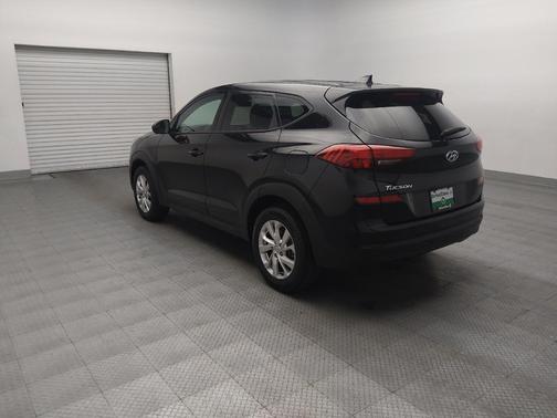 Black Noir Pearl 2021 Hyundai TUCSON SE