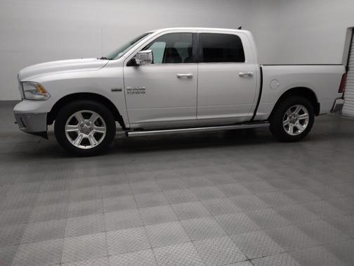 Bright White Clearcoat 2018 RAM 1500 Lone Star