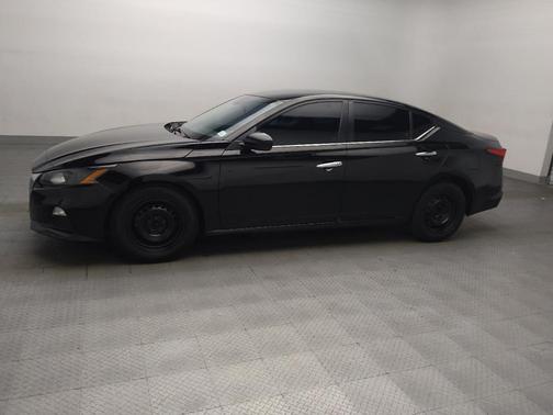 Super Black 2022 Nissan Altima S FWD