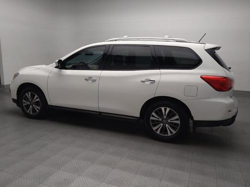 2017 Nissan Pathfinder SL