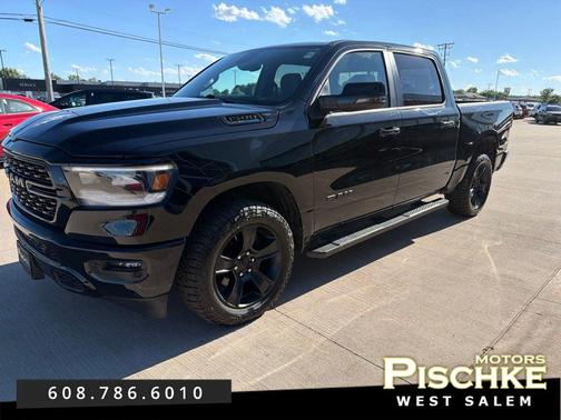 Diamond Black Crystal Pearlcoat 2023 RAM 1500 Big Horn/Lone Star