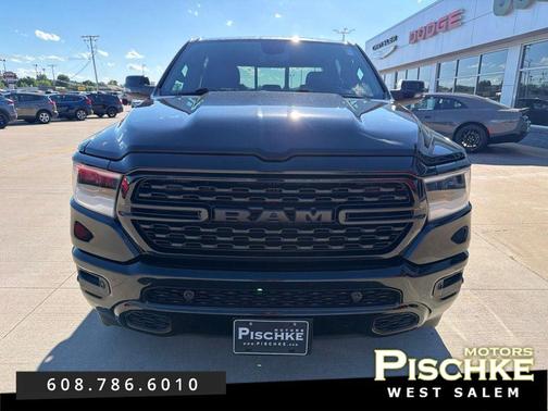 Diamond Black Crystal Pearlcoat 2023 RAM 1500 Big Horn/Lone Star