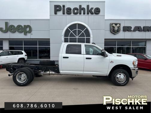 Bright White Clearcoat 2024 RAM 3500 Tradesman/SLT/Laramie/Limited
