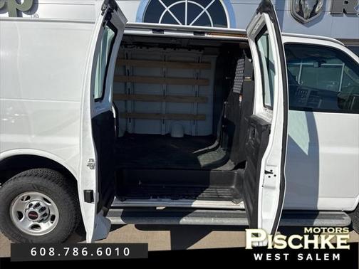 2022 GMC Savana 2500 Work Van
