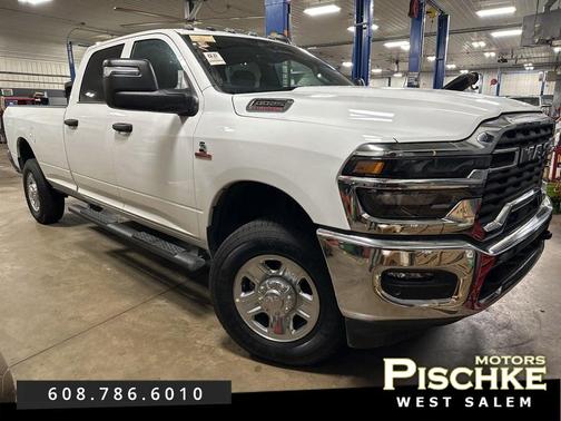 2025 RAM 2500 Tradesman Crew Cab 4x4 8' Box