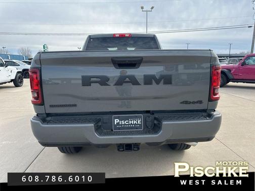 Ceramic Gray Clearcoat 2026 RAM 2500 Big Horn Crew Cab 4x4 6'4' Box