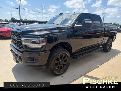 Diamond Black Crystal Pearlcoat 2024 RAM 2500 Big Horn Crew Cab 4x4 6'4' Box