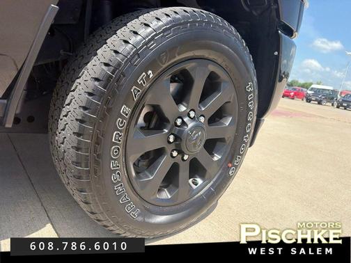 Diamond Black Crystal Pearlcoat 2024 RAM 2500 Big Horn Crew Cab 4x4 6'4' Box