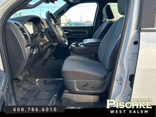 2024 RAM 2500 Big Horn Crew Cab 4x4 6'4' Box