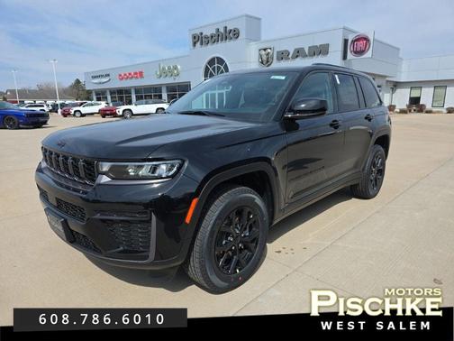 Diamond Black Crystal Pearlcoat 2026 Jeep Grand Cherokee Altitude