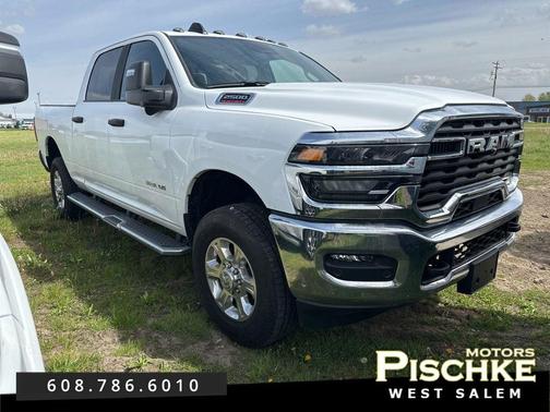 Bright White Clearcoat 2025 RAM 2500 Big Horn Crew Cab 4x4 6'4' Box