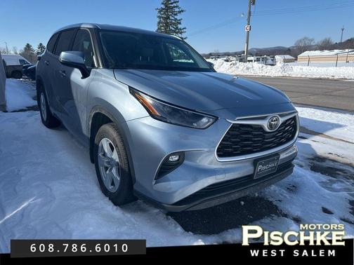 2022 Toyota Highlander LE