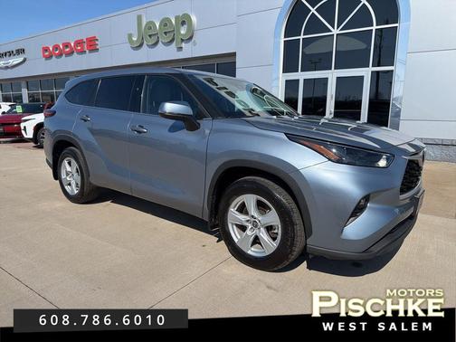 2022 Toyota Highlander LE
