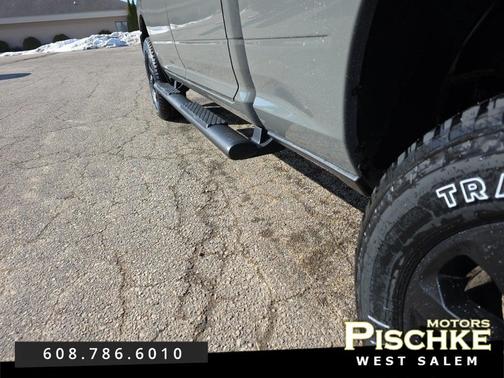 2026 RAM 2500 Black Express Crew Cab 4x4 6'4' Box