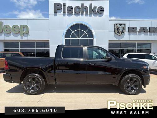 Diamond Black Crystal Pearlcoat 2025 RAM 1500 Big Horn/Lone Star