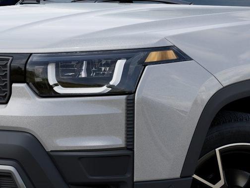 Silver Zynith Clearcoat 2026 Jeep Cherokee Overland