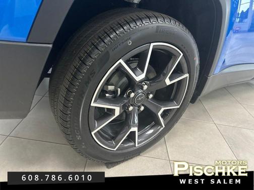 Hydro Blue Pearlcoat 2026 Jeep Cherokee Overland