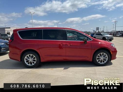 2025 Chrysler Pacifica L