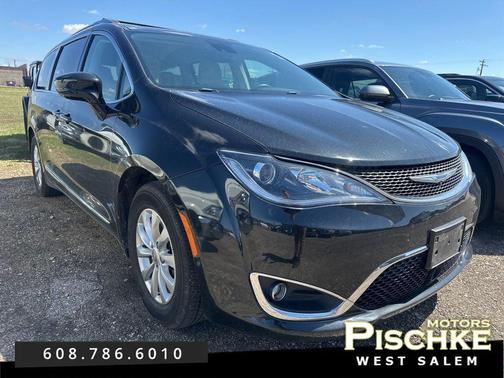2018 Chrysler Pacifica Touring-L