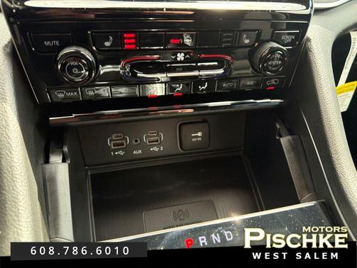 Baltic Gray Metallic Clearcoat 2025 Jeep Grand Cherokee Laredo