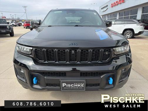 2022 Jeep Grand Cherokee 4xe Trailhawk