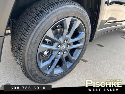 Diamond Black Crystal Pearlcoat 2026 Jeep Grand Cherokee 85th Anniversary Edition