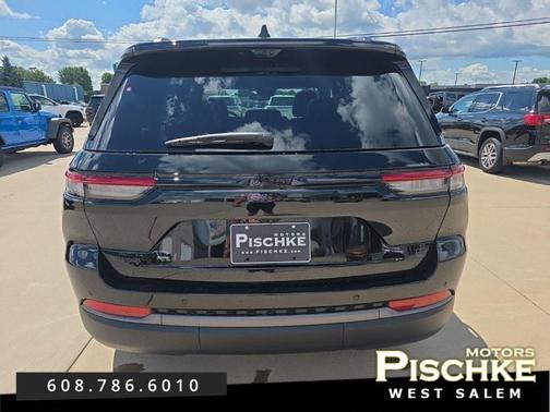 Diamond Black Crystal Pearlcoat 2026 Jeep Grand Cherokee 85th Anniversay Edition 4x4
