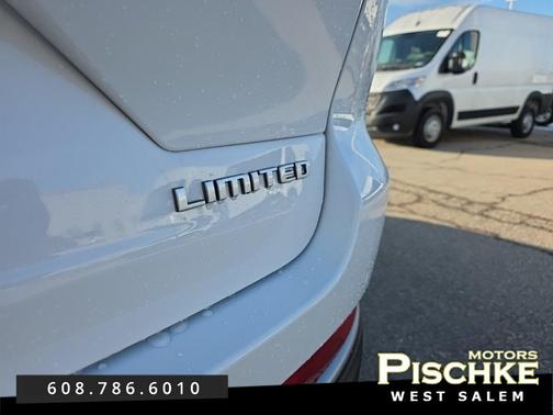 Bright White Clearcoat 2026 Jeep Grand Cherokee Limited