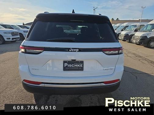 Bright White Clearcoat 2026 Jeep Grand Cherokee Limited