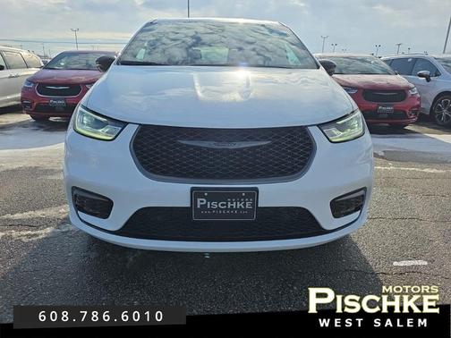 2026 Chrysler Pacifica L