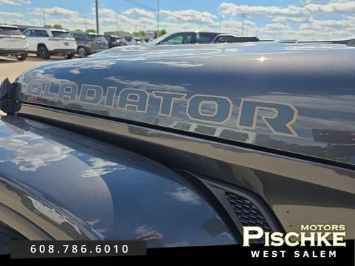 Granite Crystal Metallic Clearcoat 2026 Jeep Gladiator 85th Anniversary Edition