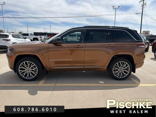 Copper Shino Metallic Clear-Coat Exterior Paint 2026 Jeep Grand Cherokee Summit