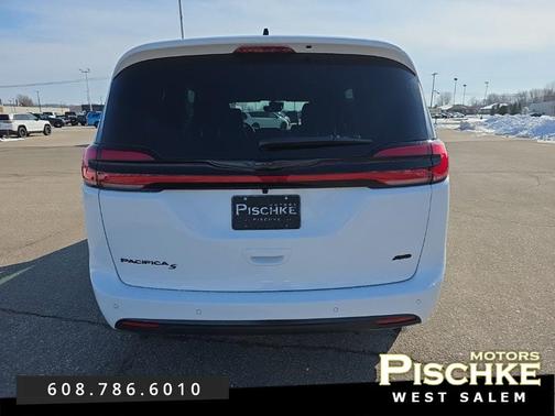 2026 Chrysler Pacifica L