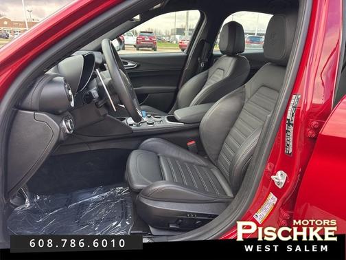 2024 Alfa Romeo Giulia Quadrifoglio