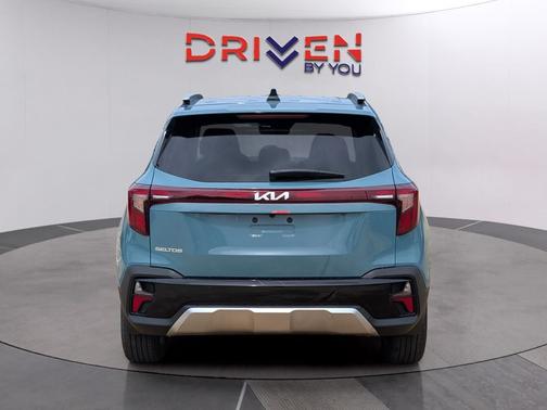 Pluton Blue 2026 Kia Seltos EX