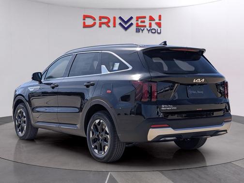 Ebony Black 2026 Kia Sorento S